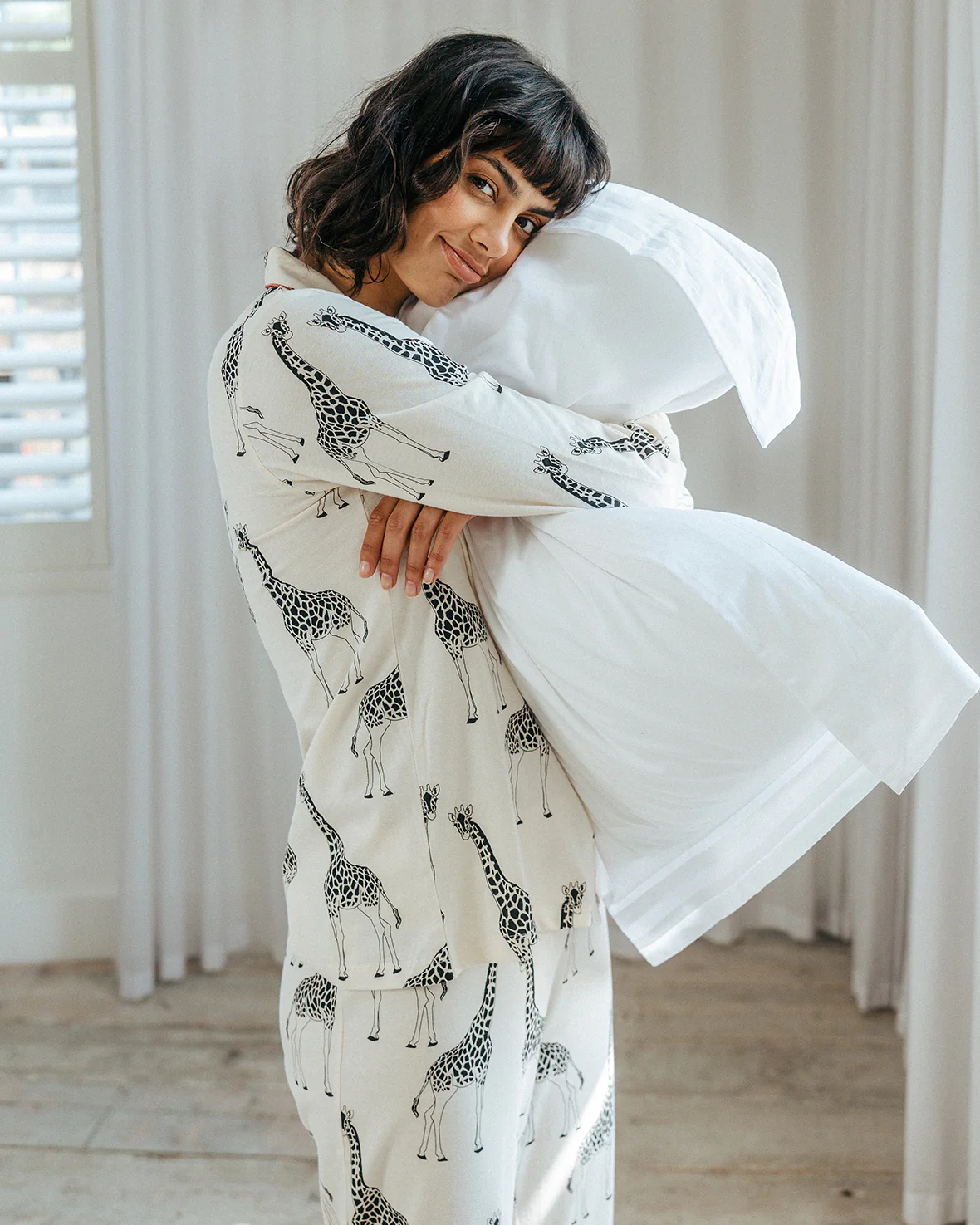 Organic Cotton Giraffe Print Long Pyjama Set - Cream - Image 3